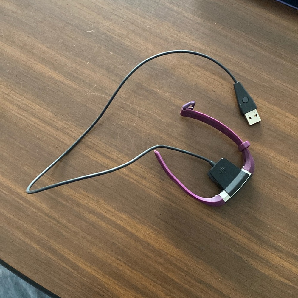 Fitbit Charge HR w/ charger